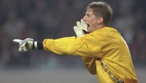 Doch weder in England, noch in Deutschland sei man in dieser Personalie besonders entscheidungsfreudig gewesen. Van der Sar: ''Beide Vereine haben etwas gezögert, also habe ich mich letzten Endes für Fulham entschieden.''