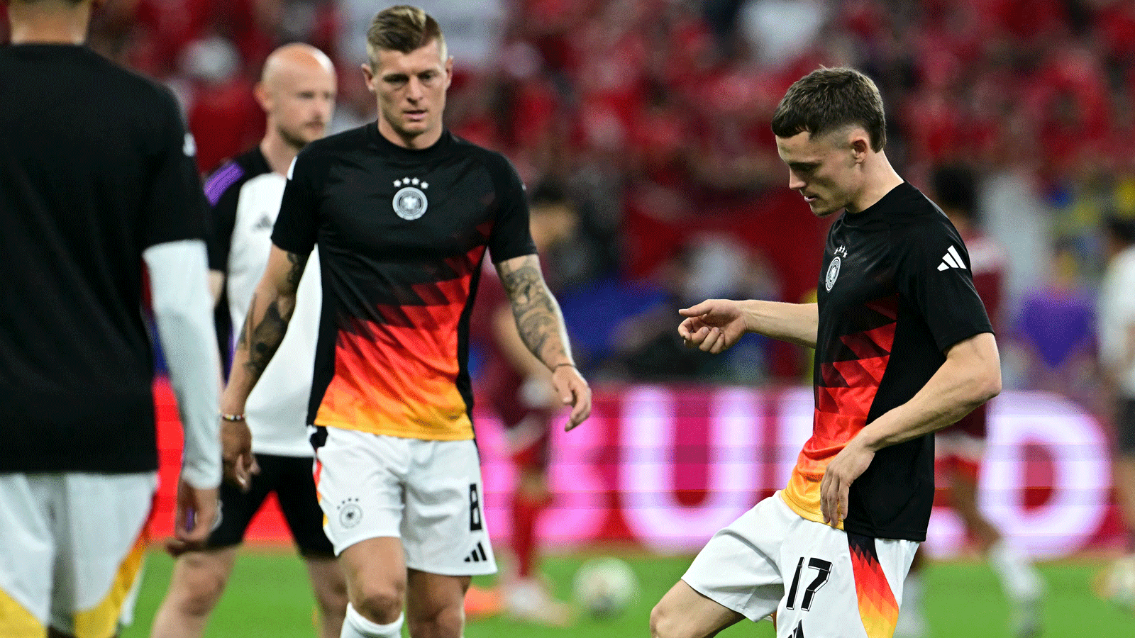 Florian Wirtz, Toni Kroos