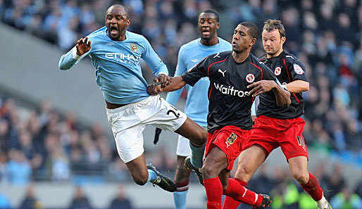 Patrick Vieira (l.) arbeitet inzwischen im Nachwuchsbereich bei Manchester City