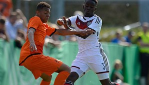 Donyell Malen versucht sein Glück bei den Gunners