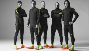 Harry Kane (M.) spielt wie u.a. Robert Lewandowski mit dem neuen Nike Hypervenom 3