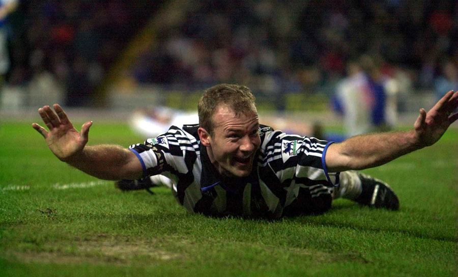 ANGRIFF: Alan Shearer war für den FC Southampton, Blackburn Rovers und Newcastle United aktiv. Während seiner gesamten Laufzeit traf er 260 Mal ins Netz. 1995 wurde er mit Blackburn Meister