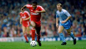 John Barnes (34 Spiele, 22 Tore). Die Tormaschine der Meistersaison. War sicherlich einer der begabtesten Spieler, die England je hatte, blieb aber im Nationaltrikot meist hinter den Erwartungen zurück.