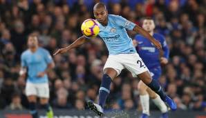 DEFENSIVES MITTELFLED - FERNANDINHO: Citys Bindeglied zwischen Abwehr und Angriff. Fehlte verletzt, als das Guardiola-Team zuletzt zwei Spiele hintereinander verlor und fünf Gegentore kassierte. Auch mit 33 nicht zu ersetzen.