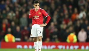 ALEXIS SANCHEZ (ManUnited, 2018 - heute): Im Tausch für Mkhitaryan kam der Chilene zu den Red Devils und enttäuschte komplett (5 Tore in 45 Spielen, aber das zweithöchste Gehalt der Liga. Derzeit an Inter verliehen, auch dort nur Ersatz.