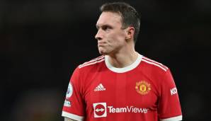 PHIL JONES: Nur fünfmal stand der Innenverteidiger für die Red Devils in dieser Spielzeit auf dem Rasen. Seine Zeit im Old Trafford könnte nach mehr als zehn Jahren dem Ende entgegen gehen.