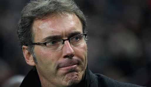 Nationaltrainer Laurent Blanc hat nichts von diesen Plänen gehört und ärgert sich über die Gerüchte