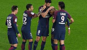 Dani Alves ist mit seinen Kollegen von PSG nach sechs Spieltagen noch ohne Punktverlust