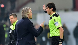 Roberto Mancini musste im Derby vorzeitig auf die Tribüne