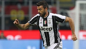 Andrea Barzagli musste verletzt vom Platz getragen werden