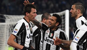 Mario Mandzukic, Dani Alves und Leonardo Bonucci (v.l.n.r)