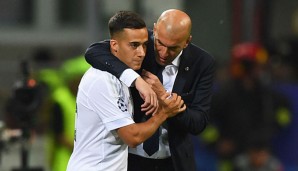 Lucas Vasquez (l.) und Trainer Zinedine Zidane