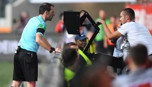 Videobeweis in der Bundesliga im Einsatz