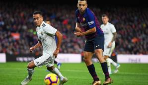 Lucas Vazquez: Kam in der Pause für Varane und bekleidete die Rechtsverteidigerposition. Leitete über seine Seite den Anschlusstreffer ein. Traumhafte Flanke auf Benzema. Tauchte dann jedoch ab. Note: 3,5.