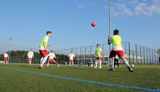 Spaß am Fußball - unter diesem Motto stehen die DB Fußball Camps und die DB Spieltag Camps