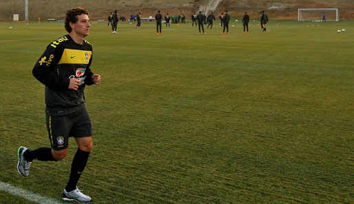 Brasiliens Elano lässt es im Training ruhig angehen