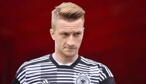 Kommt Marco Reus nach der Pause zu seinem WM-Debüt? Bundestrainer Löw schickte den BVB-Star bereits früh zum Warmmachen.