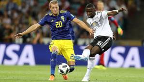 Antonio Rüdiger: Ermöglichte Berg durch einen fatalen Fehlpass im Spielaufbau die große Chance zum 0:1. Später mit schwachem Stellungsspiel beim Gegentreffer. Immerhin im Passspiel sehr sicher und im zweiten Durchgang stabiler. Note: 4,5.