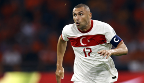 Burak Yilmaz ist der Kapitän der Türkei.