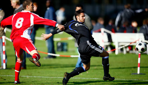 Albert Streit (r.) spielte lange Zeit in Schalkes Reservemannschaft