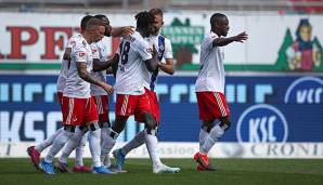 Der HSV hat am Ende souverän gegen den KSC gewonnen.