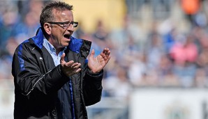 Arminia-Trainer Norbert Meier freut sich über drei Punkte gegen die Gäste aus der Hauptstadt