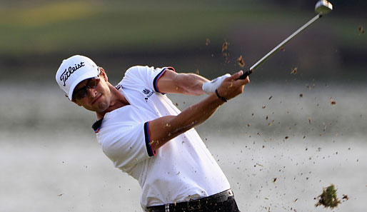 Adam Scott hat am zweiten Turniertag beim Tour Championship die Führung übernommen