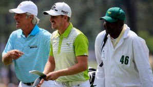 Caddie-Legende Carl Jackson (r.) mit Jonas Blixt und seinem Boss Ben Crenshaw