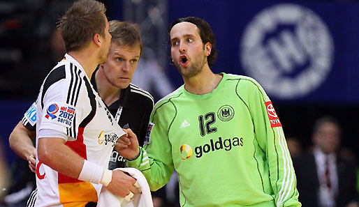 Oliver Roggisch (l.) führt das DHB-Team bei der WM als Kapitän an