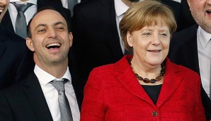 Nach dem EM-Triumph wurden Bob Hanning (l.) und das DHB-Team von Angela Merkel empfangen