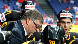 In Prag wird das Team um Trainer Pat Cortina zuerst von der französischen Mannschaft empfangen