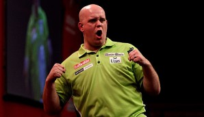 Michael van Gerwen gewann das packende Finale gegen Peter Wright