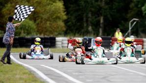 Michael Schumacher und Sebastian Vettel fahren auf der Kart Bahn in Kerpen