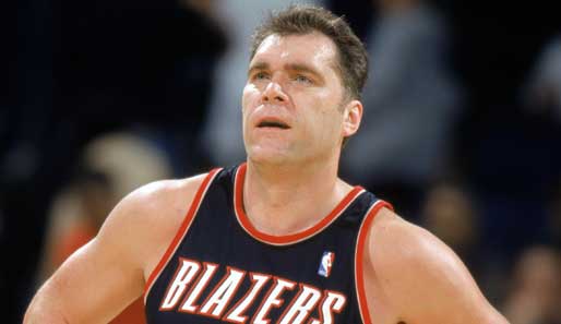 Arvydas Sabonis Sabonis spielte in der NBA sieben Jahre als Center für die Portland Trail Blazers