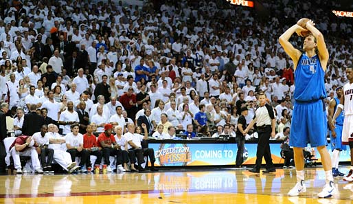 Vor weniger als einem halben Jahr erlebte Nowitzki seinen Höhepunkt: Titelgewinn gegen Miami