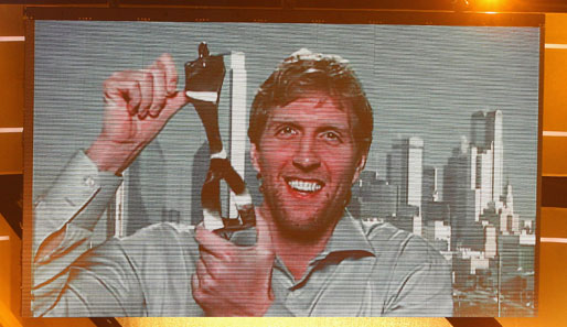 Nach Deutschlands Sportler des Jahres 2011 ist Dirk Nowitzki nun Europas Basketballer des Jahres