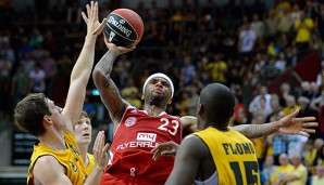 Malcolm Delaney (M.) war mit 25 Punkten bester Scorer der Bayern