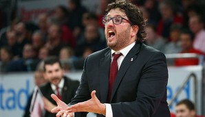 Andrea Trinchieri bleibt mit Bamberg dem Spitzenreiter auf den Fersen