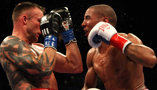 Am 21. November verlor Mikkel Kessler (l.) seinen Auftakt beim Super-Six-Tunier gegen Andre Ward