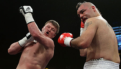 Wladimir Klitschko als nächstes Ziel: Alexander Powetkin (l.) will endlich gegen den Super-Champ ran