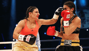 Susi Kentikian verhandelt mit Team Sauerland