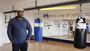 Lennox Lewis glaubt den Leistungsabfall Klitschkos erklären zu können