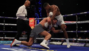 Wladimir Klitschko (l.) musste sich Anthony Joshua geschlagen geben