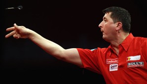 Mensur Suljovic ließ sich vom Break zum Auftakt nichts anmerken und schlug Vincent van der Voort