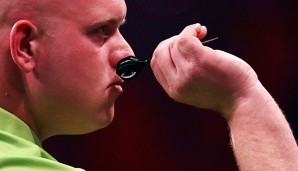 Michael van Gerwen steht beim World Grand Prix im Finale