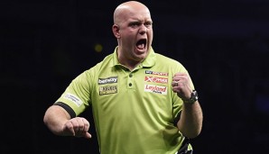 Michael van Gerwen kann sich am 13. Spieltag mit zwei Siegen weiter absetzen