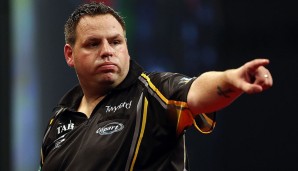 Platz 4: Adrian Lewis - größte Erfolge: PDC-Weltmeister (20011, 2012), Sieger UK Open (2014), Sieger World Cup of Darts (2012, 2013, 2015, 2016)