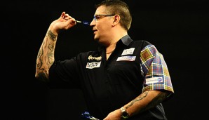 Gary Anderson wird seinem Favoritenstatus gerecht und zieht in die zweite Rund ein