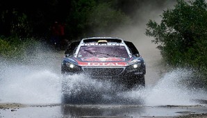 Stephane Peterhansel profitierte vom Unfall von Sebastien Loeb