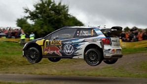 Sebastien Ogier hat einen glänzenden Auftakt bei der Rallye Korsika hingelegt